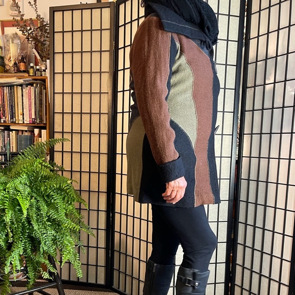 Carson Jacket - Picture 3 of 12